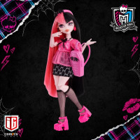Monster High - Draculaura 2022 Day Out